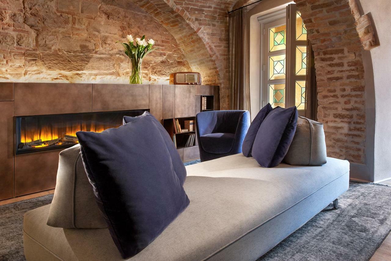Il Cortile Di San Michele Bed and Breakfast Guarene Εξωτερικό φωτογραφία